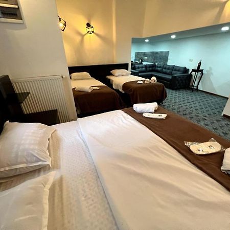 Elno Hotel Тбилиси Экстерьер фото
