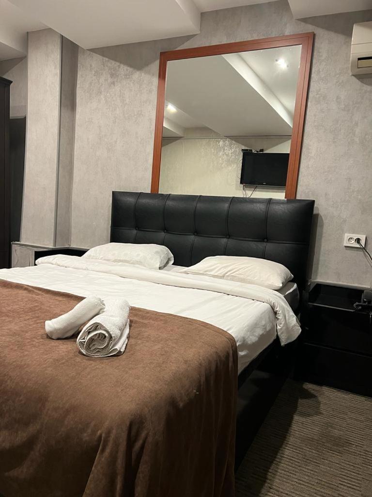 Elno Hotel Тбилиси Экстерьер фото