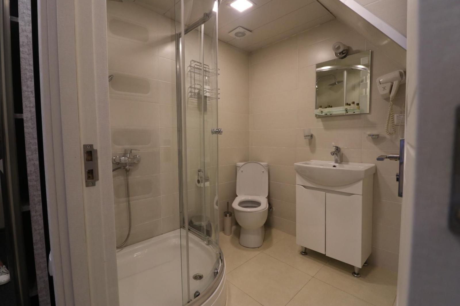 Elno Hotel Тбилиси Экстерьер фото