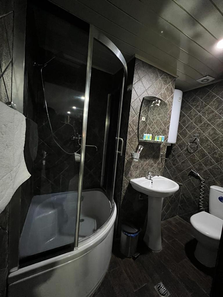 Elno Hotel Тбилиси Номер фото